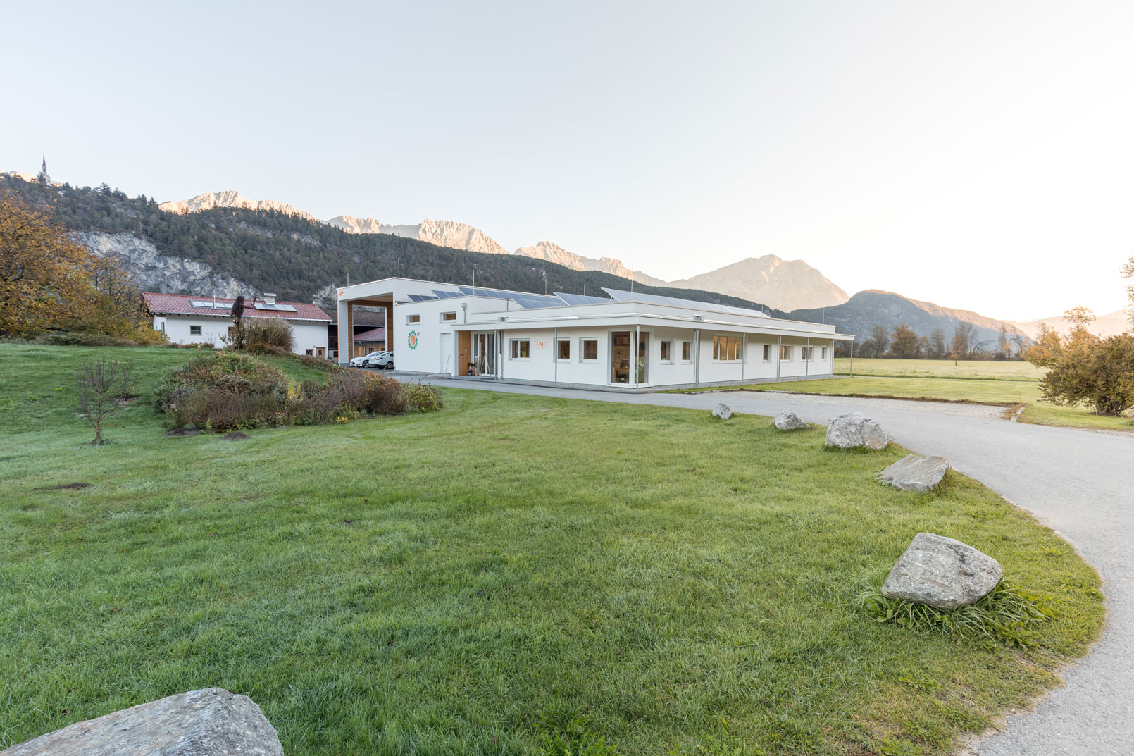 Sanoll Biokosmetik Firmengebäude und Produktionsstätte in Stams, Tirol